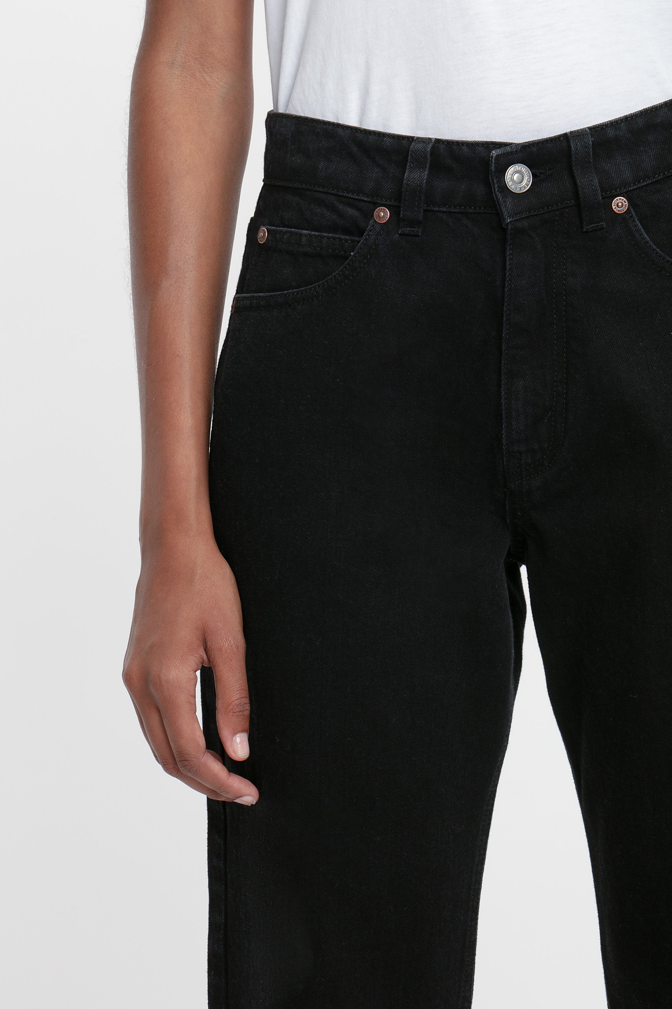 Exclusive Bernie Relaxed Jean In Washed Black