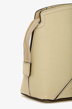 Victoria Crossbody Bag In Ivory Grained Leather