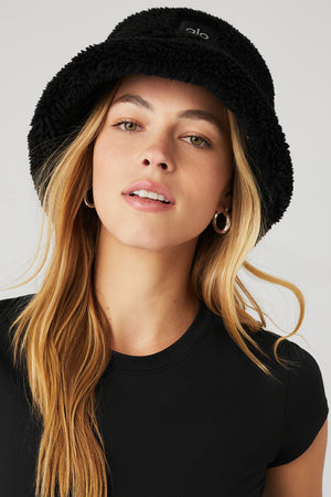 Foxy Sherpa Bucket Hat - Black