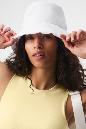 Good Shade Puffer Bucket Hat - White