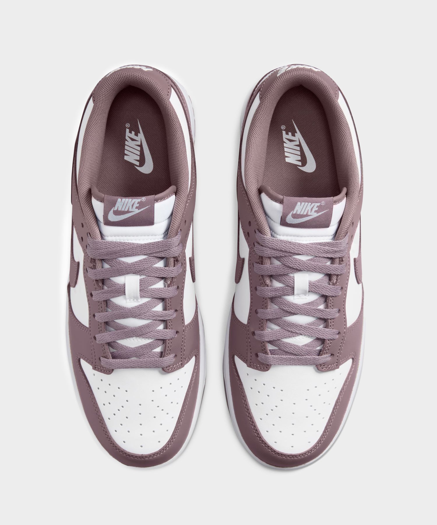 Nike Dunk Low in White / Taupe Grey