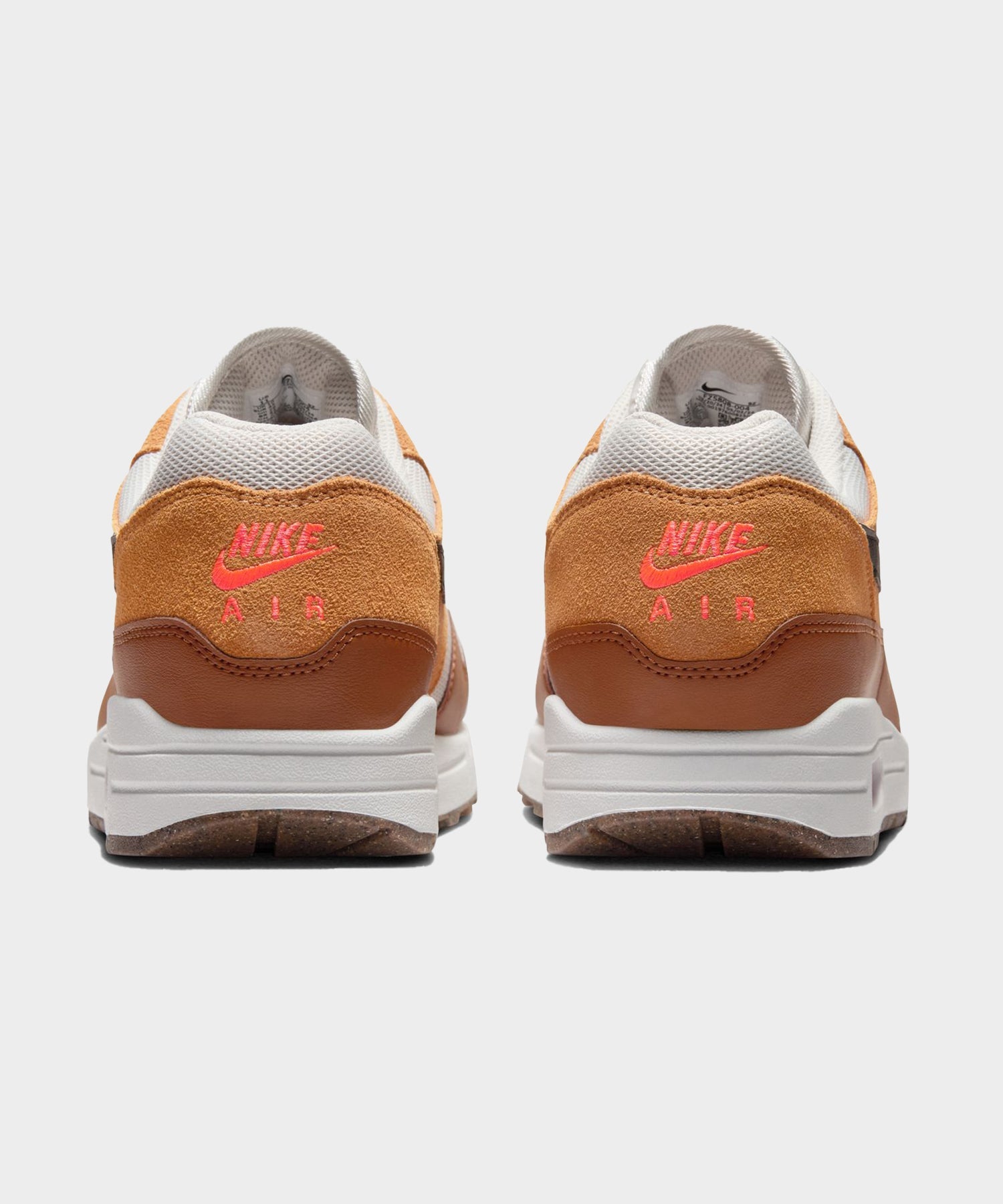 Nike Air Max 1 in Light Bone / British Tan