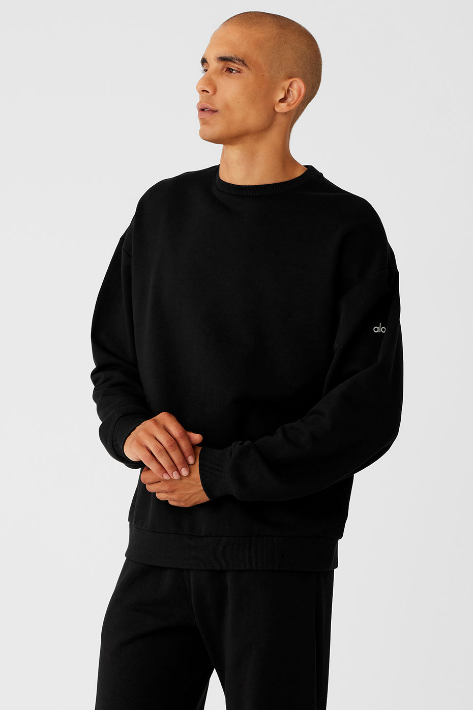 Chill Crew Neck Pullover - Black