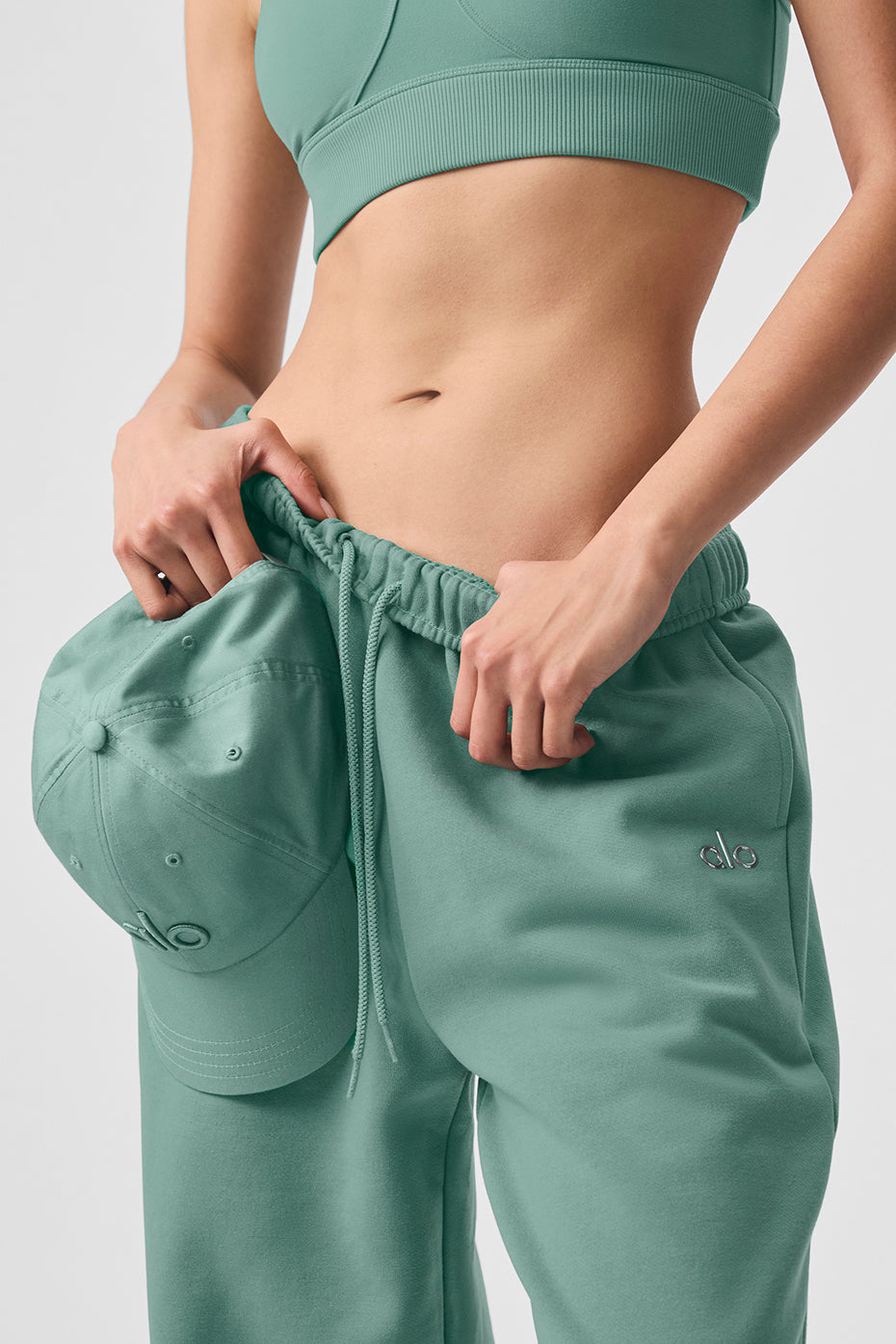 Accolade Straight Leg Sweatpant - Botanical Green