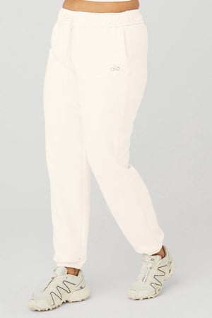 Accolade Sweatpant - Ivory