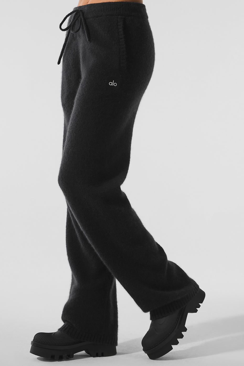 New Class Cashmere Sweatpant - Black