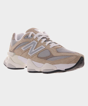 New Balance 9060 in Beige / Grey