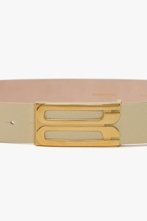 Jumbo Frame Belt In Ivory Grained Leather