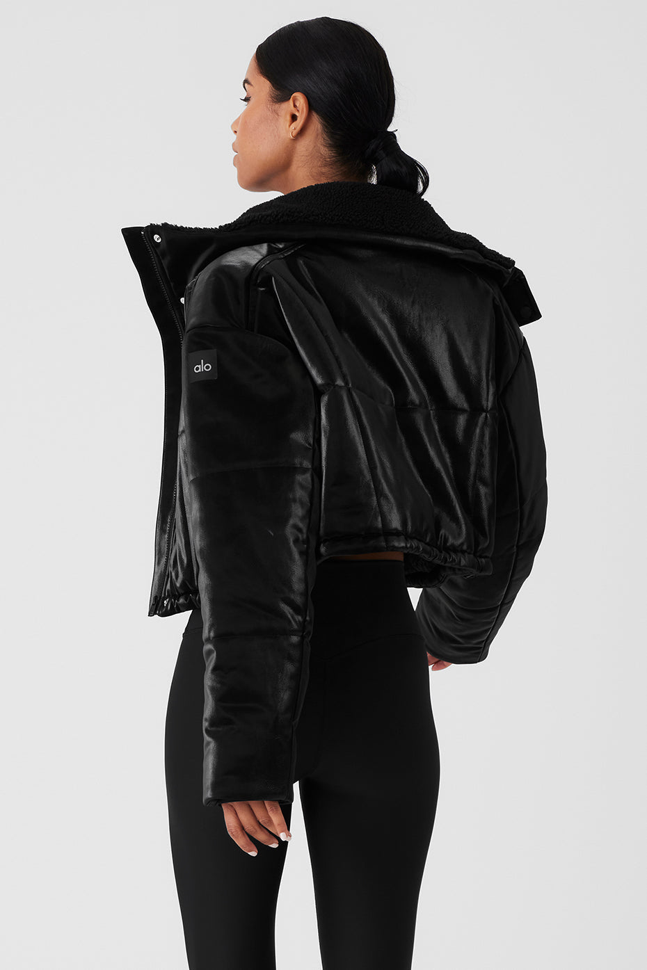 Orion Cropped Puffer - Black