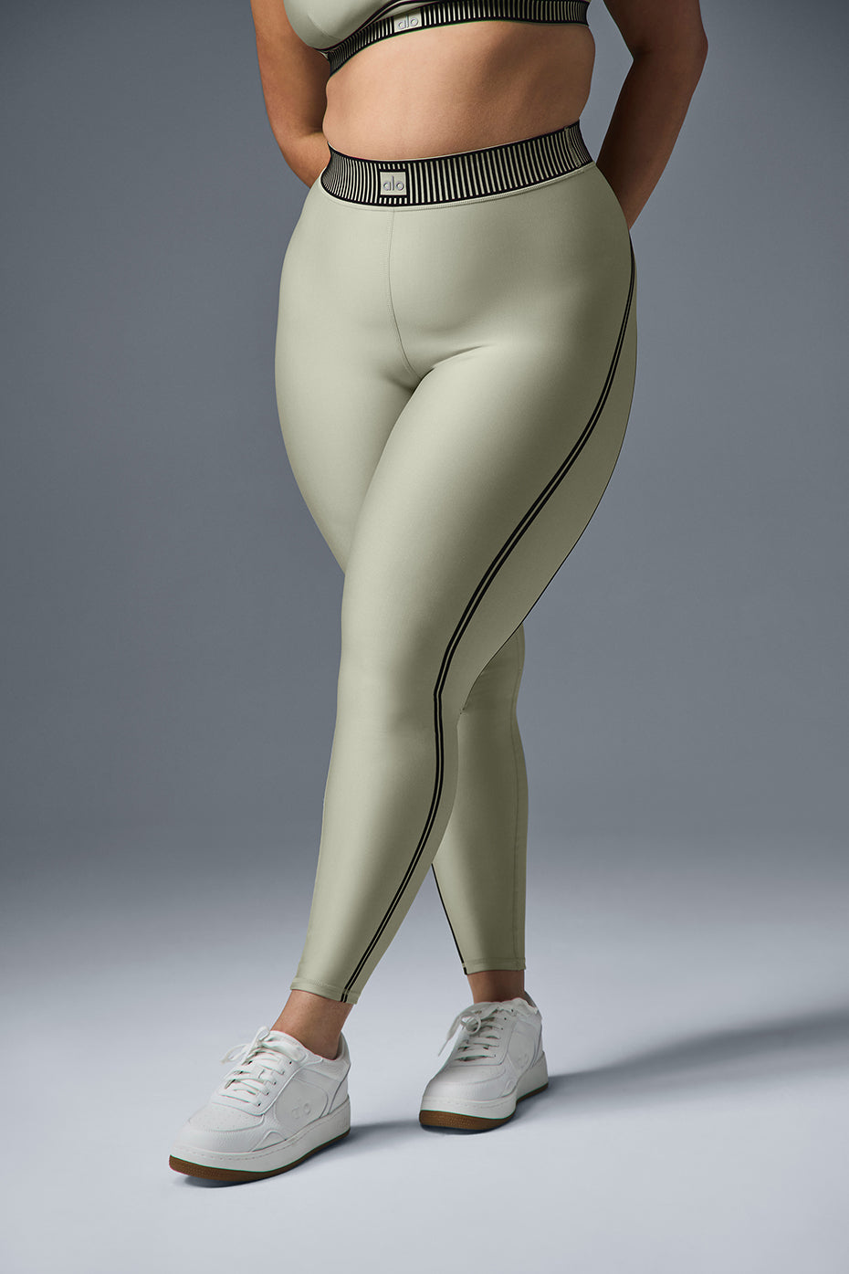 Airlift High-Waist 7/8 Line Up Legging - Limestone