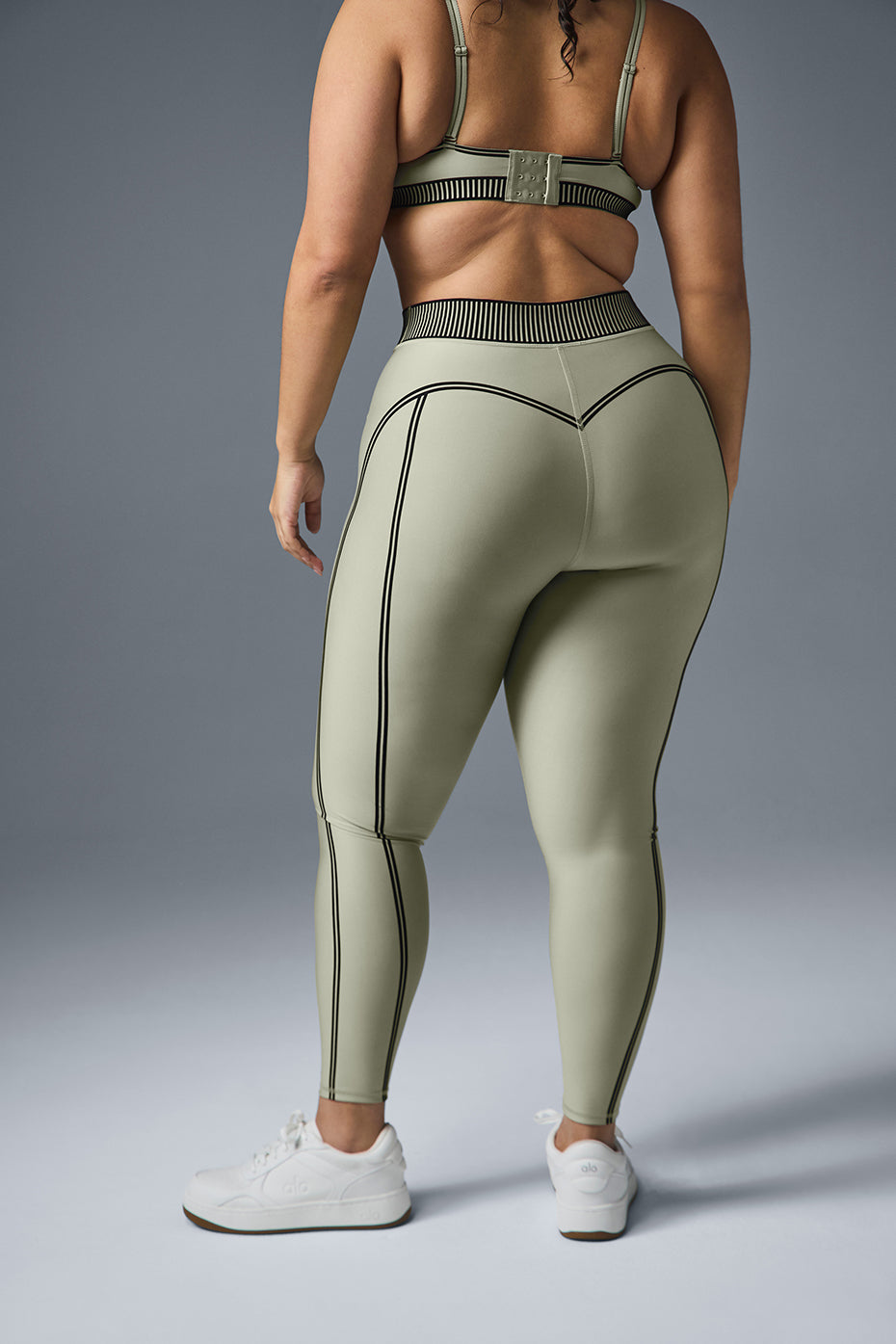 Airlift High-Waist 7/8 Line Up Legging - Limestone