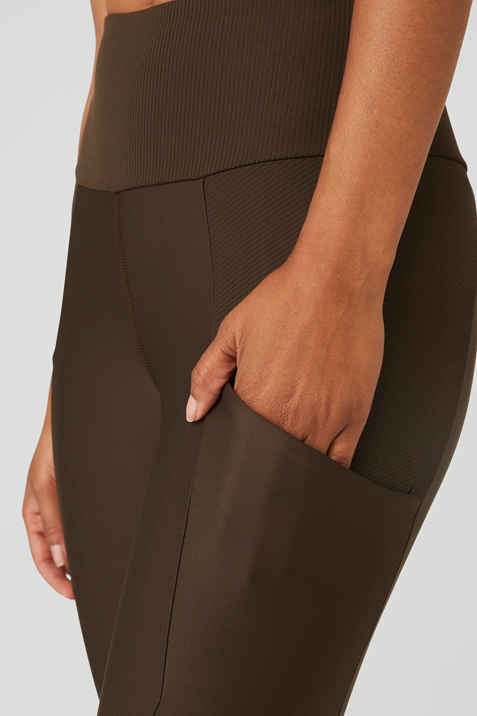 Ribbed Airlift High-Waist 7/8 Enchanted Legging - Espresso