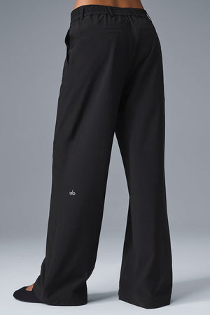 High-Waist Pursuit Trouser (Regular) - Black