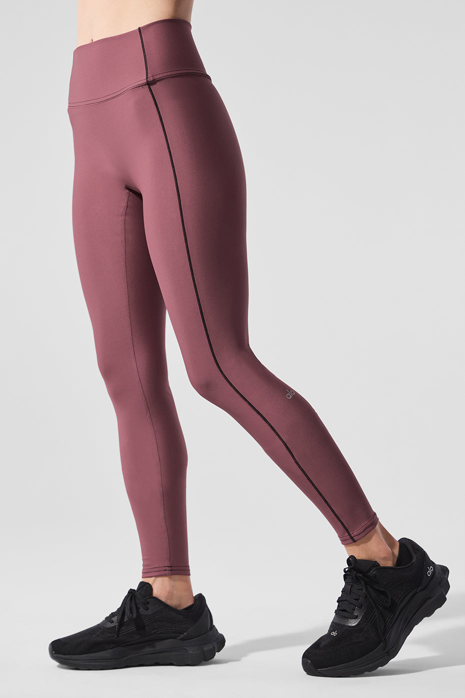 Airlift High-Waist Redefine Legging - Burgundy Truffle/Black