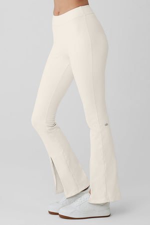 Airbrush High-Waist Flutter Legging - Ivory