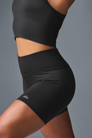 5" Seamless Ribbed Favorite Short - Black