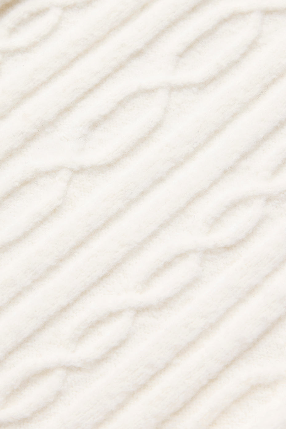 Cable Knit Winter Bliss Short - Ivory