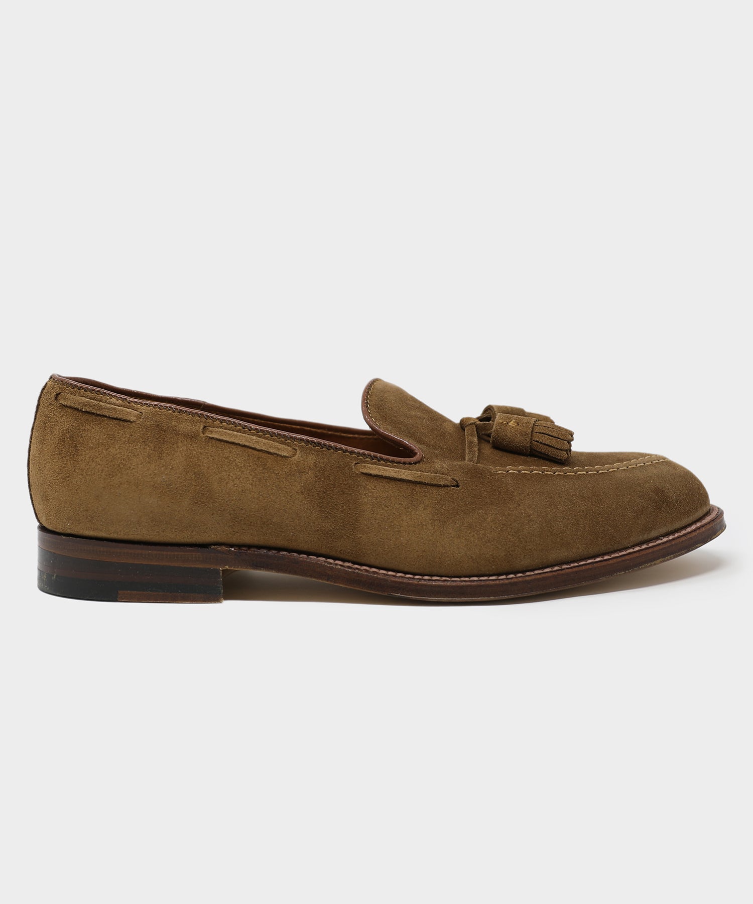 Alden Tassel Loafer in Suede Snuff