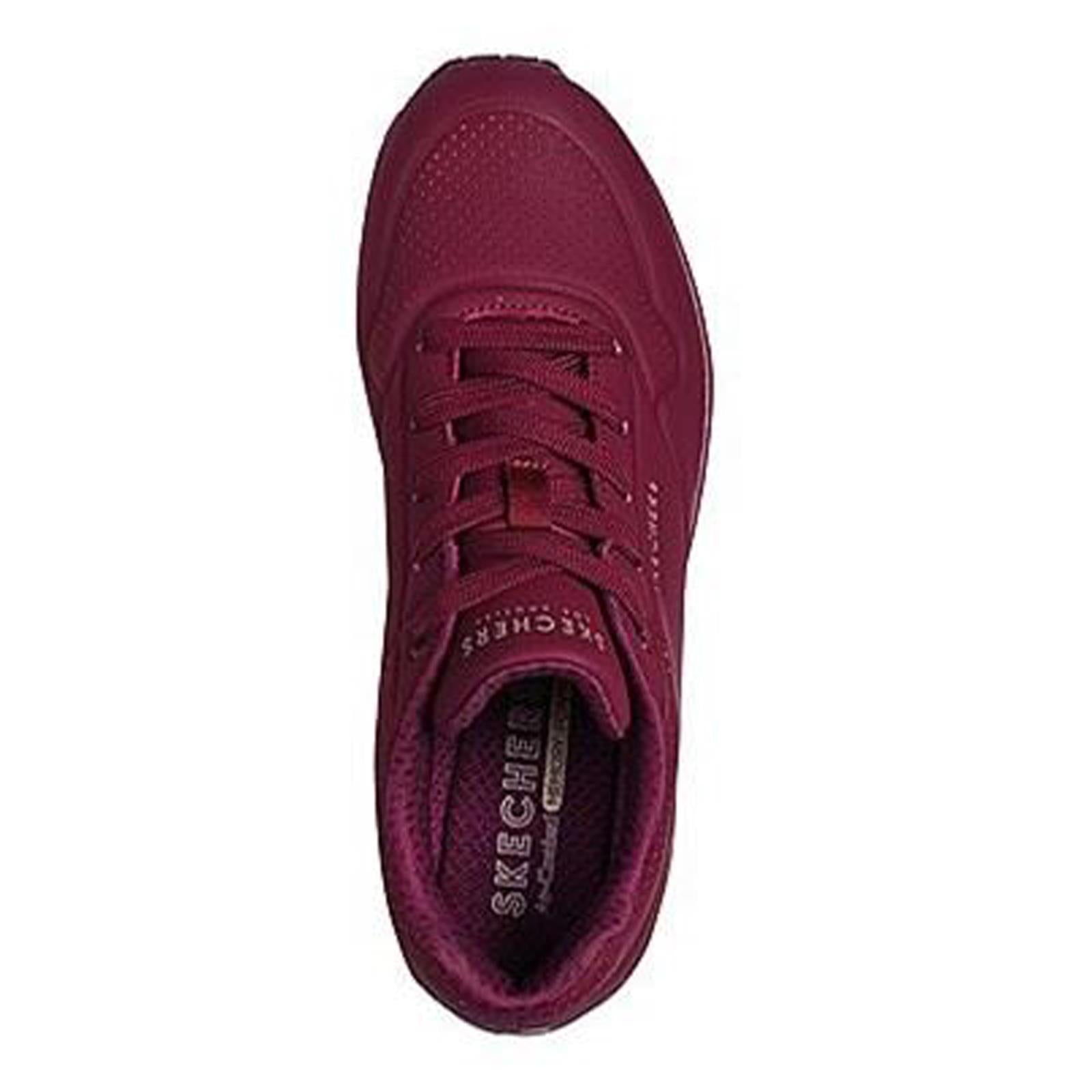 Women's Wide Fit Skechers 73690 Uno Stand On Air Sports Trainers - Plum