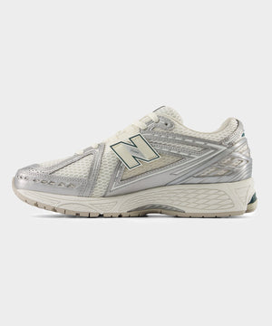 New Balance 1906R in Silver Metallic + Sea Salt