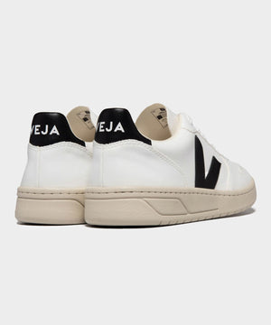 Veja V-10 CWL White / Black