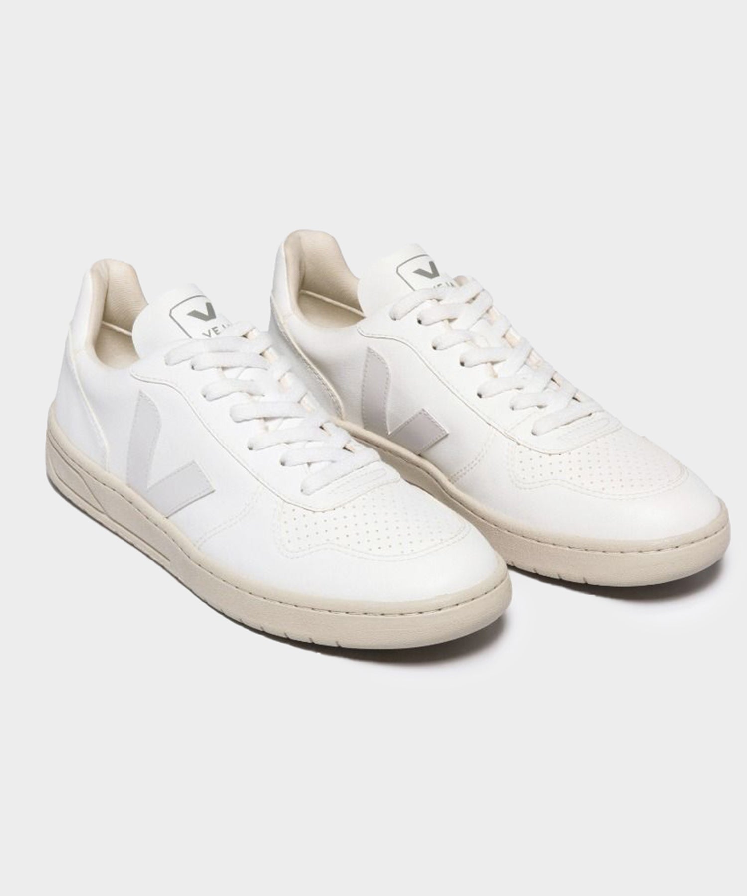 Veja V-10 Vegan Leather CWL Full White